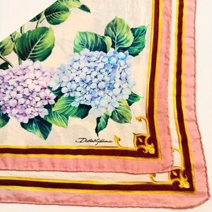 Dolce & Gabbana Vintage rolled edges 20x20 scarf, signed, floral hydrangea print
